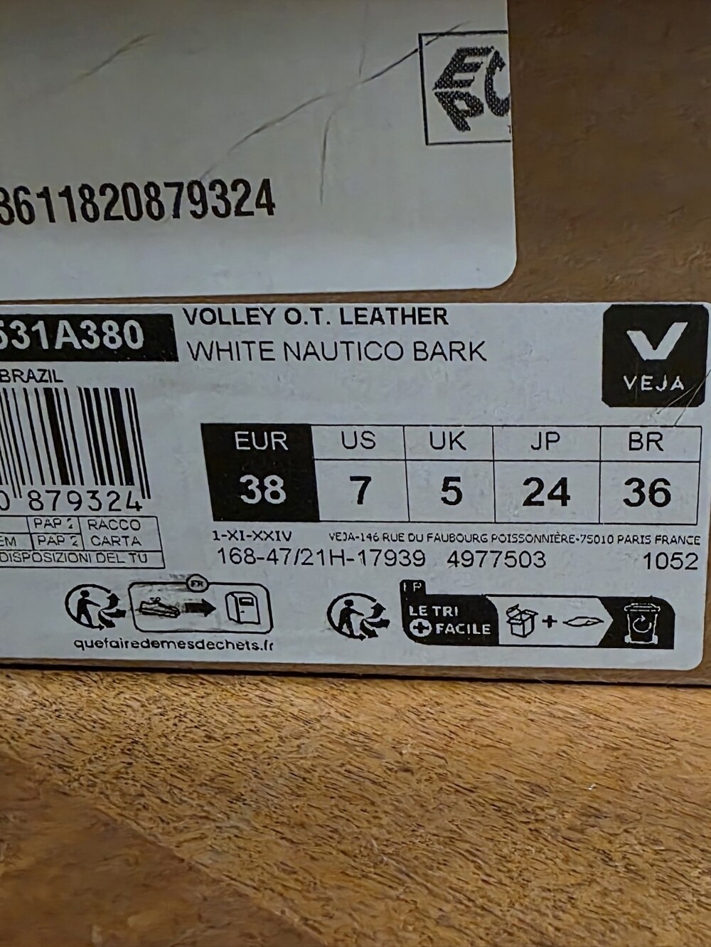 VEJA Womens VOLLEY O.T. White NAUTICO Bark Sz 38/ 7 New In BOX - Picture 9 of 10